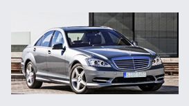 Henry Edward Airport Transfers